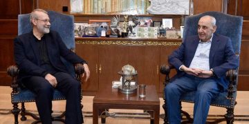 قادماً من دمشق.. لاريجاني يؤكد دعم بيروت لوقف إطلاق النار