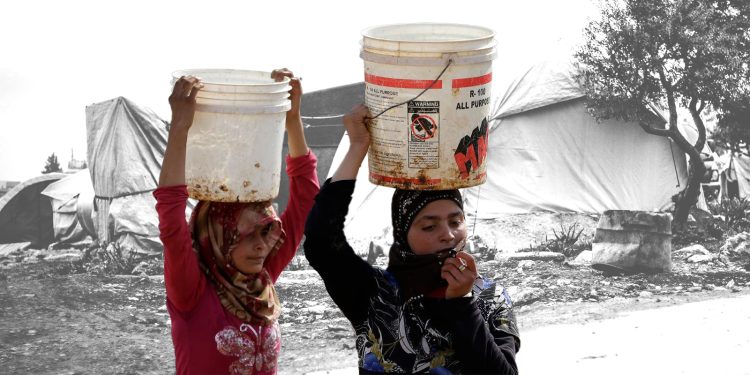 نساء عاملات بإدلب: شقاء 12 ساعة أجره دولاران