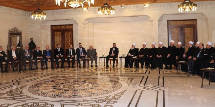 الشرع خلال لقاء جنبلاط: سوريا تقف على مسافة واحدة من جميع اللبنانيين
