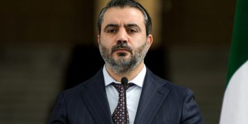 الشيباني يبحث الانتقال السياسي مع القائم بأعمال بعثة الاتحاد الأوروبي إلى سوريا