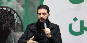 الشرع: الأكراد جزء من الوطن وشركاء في سوريا القادمة
