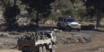 نتنياهو يوجه بالبقاء في جبل الشيخ حتى نهاية العام القادم