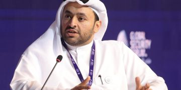بعد 13 عاماً.. وفد قطري رسمي يصل إلى دمشق