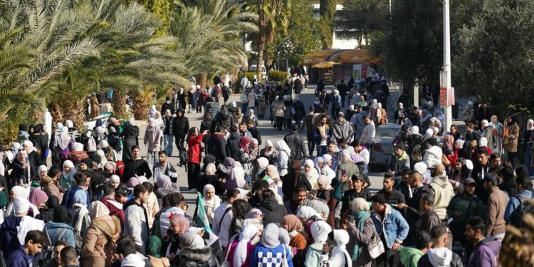 عودة الدوام بالمدارس والجامعات والمؤسسات الحكومية السورية