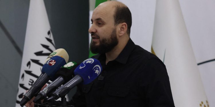 حكومة انتقالية بملامح متباينة… إلى أين تتجه سوريا الجديدة؟