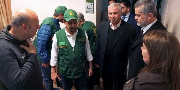 جولة لوفد سعودي على مستشفيات بالعاصمة السورية