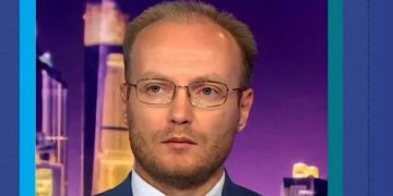 ديبلوماسي أوكراني لـ”963+”: كييف تملأ الفراغ الروسي بسوريا وتدعو للاستقرار المشترك