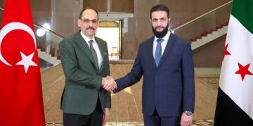 الشرع يلتقي وفداً تركياً في دمشق
