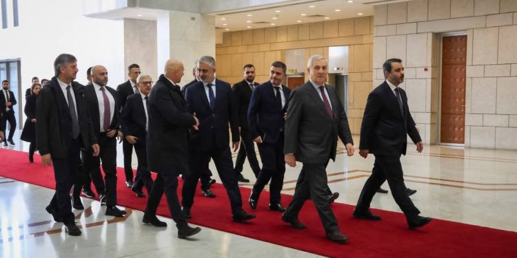 وزير الخارجية الايطالي يصل إلى العاصمة دمشق