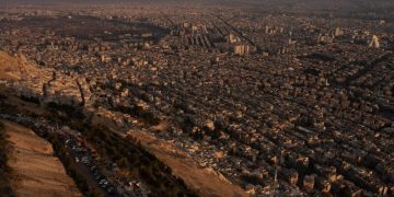 “داعش” يهدد الإدارة السورية الجديدة: تصعيد الإرهاب أم إعادة بناء خلاياه؟