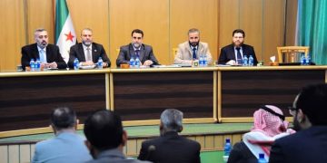لجنة مؤتمر الحوار الوطني تعقد جلستين حواريتين لأبناء الرقة والحسكة