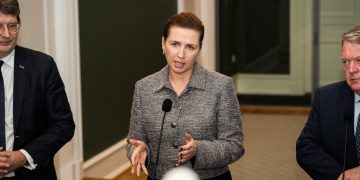 رئيسة وزراء الدنمارك: غرينلاند جزء من أراضينا وهي ليست للبيع