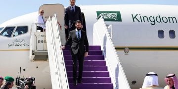 بعد السعودية.. الشرع يزور تركيا غداً