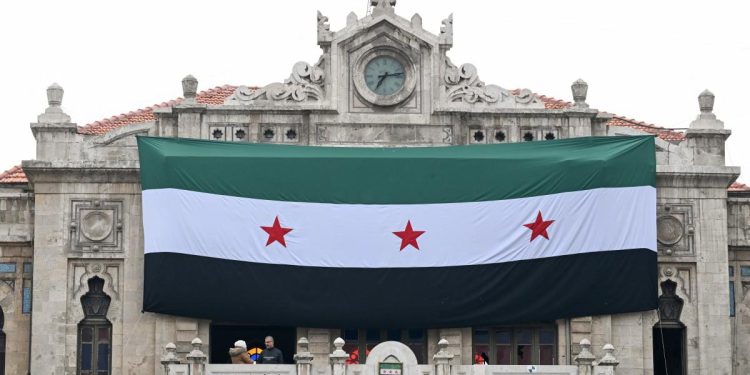 تشكيل لجنة لتحليل المصالح التجارية لرجال الأعمال المقربين من الأسد