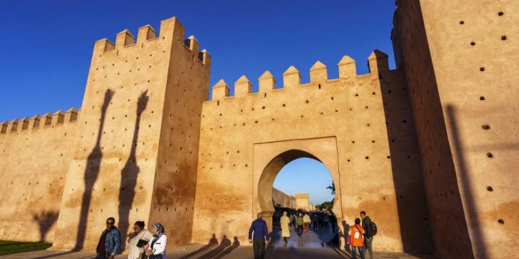 وفاة 5 أطفال حرقاً في المغرب بسبب شاحن هاتف