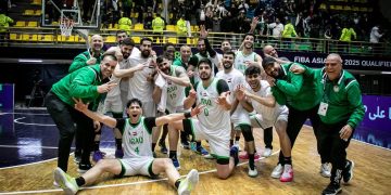 منتخب العراق لكرة السلة يتأهل لكأس آسيا بعد انتصار مثير على البحرين