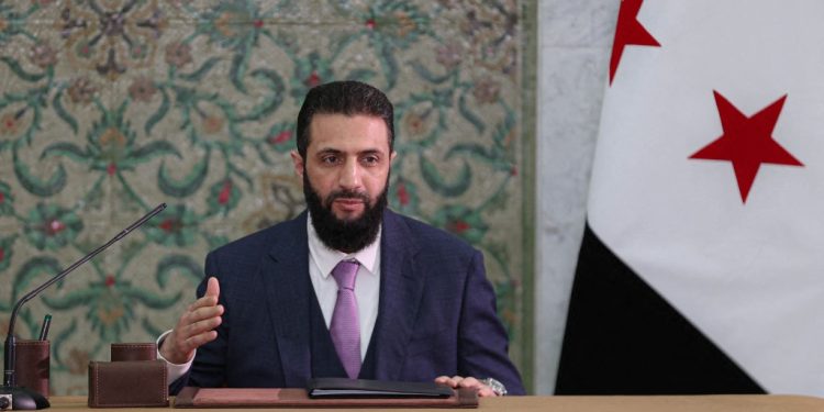 الشرع يصادق على مسودة الإعلان الدستورية