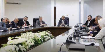وزارة النفط تبحث آلية استلام حقول النفط في شمال وشرق سوريا