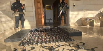 الأمن العام يتسلم مسيّرات انتحارية من وجهاء بريف اللاذقية
