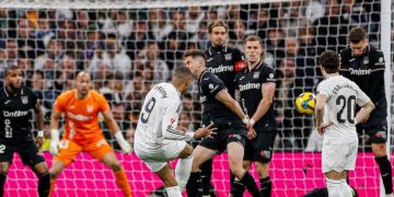 ريال مدريد يستضيف ريال سوسيداد في مباراة مصيرية بنصف نهائي كأس ملك إسبانيا