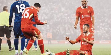 ليفربول يقترب من اللقب بعد انتصاره الصعب على ليستر سيتي