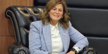 وزارة الشؤون الاجتماعية والعمل تعيد العاملين فيها إلى عملهم