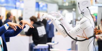 الذكاء الاصطناعي يهدد سوق العمل العالمي: تحذيرات دولية وتداعيات متفاوتة بين الدول المتقدمة والنامية