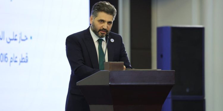 وزير الثقافة محمد صالح يقدم اعتذاراً للسوريين  