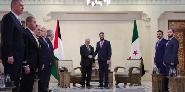الشرع والشيباني يلتقيان برئيس السلطة الفلسطينية