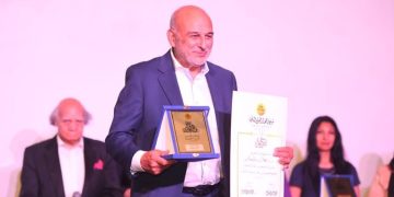 جمال سليمان مكرماً في دار الأوبرا المصرية