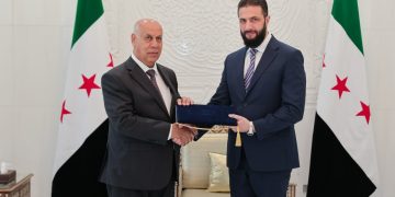 الشرع يتلقى دعوة رسمية لحضور قمة بغداد