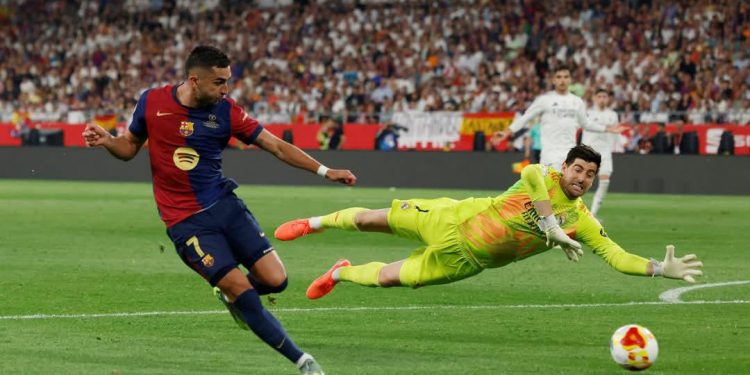 برشلونة يتوج بكأس الملك بعد كلاسيكو مثير ضد ريال مدريد