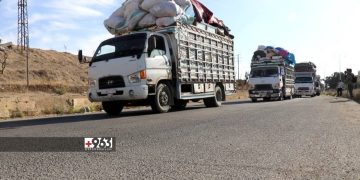 وصول 50 عائلة من مخيمات الشمال السوري إلى دير الزور