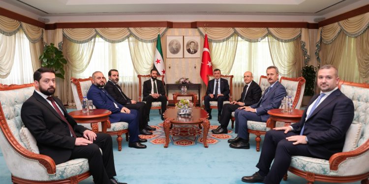 الشرع يزور العاصمة التركية على رأس وفد حكومي