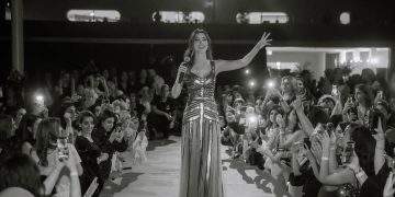 نانسي عجرم تعبر ثلاث قارات