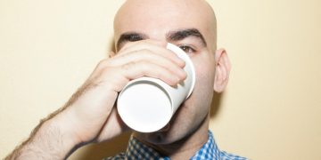 الصلع ثانياً.. ما هي الصفات الأكثر جاذبية لدى الرجال؟