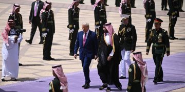 ترامب يصل السعودية في مستهل جولته الخليجية