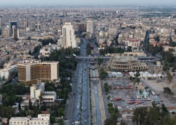 ترحيب عربي ودولي برفع العقوبات الأوروبية عن سوريا
