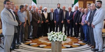 الشرع يلتقي وفداً من وجهاء محافظة السويداء