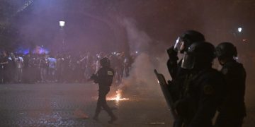 حرائق واعتقالات في باريس بعد فوز سان جيرمان بدوري الأبطال