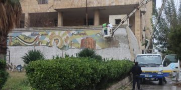 إغلاق محال تجارية شمالي سوريا بسبب “رموز النظام”