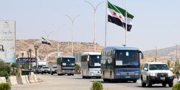 عشرات اللاجئين السوريين يعودون من لبنان طوعياً