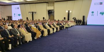 اتفاقيات بأكثر من 6 مليارات دولار.. انطلاق منتدى الاستثمار السوري السعودي