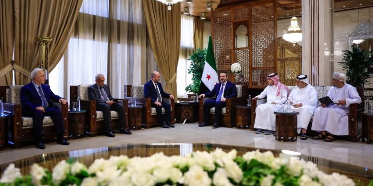 وزير الخارجية يلتقي عدداً من السفراء المعتمدين لدى سوريا