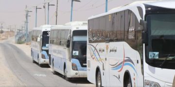 خروج 233 عائلة عراقية من مخيم “الهول” بالحسكة باتجاه بلادها