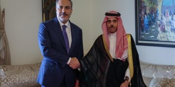 فيدان وبن فرحان يبحثان تطورات الأوضاع في سوريا