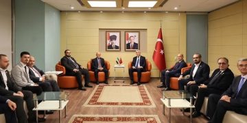 وزير الاقتصاد السوري في تركيا لبحث التعاون المشترك