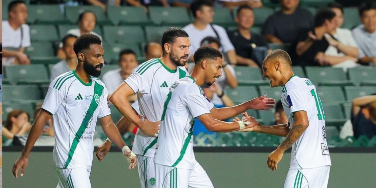 الأهلي يبلغ نهائي كأس السوبر السعودي بفوزه على القادسية