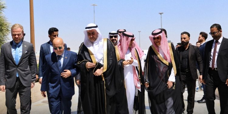 يضم مستثمرين ورجال أعمال.. وفد اقتصادي سعودي يصل دمشق