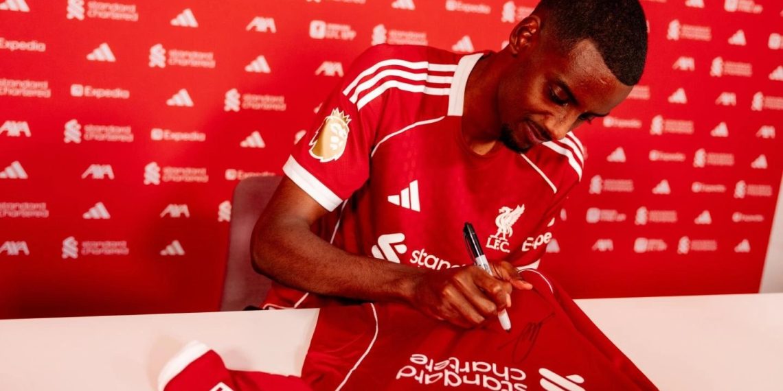 ليفربول يجري أغلى صفقة في تاريخ الدوري الإنكليزي بضم ألكسندر إسحاق